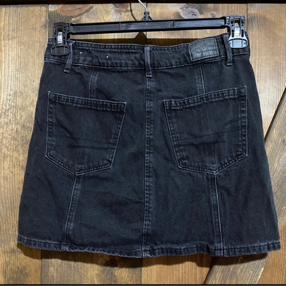 American Eagle Black Button Front Jean Skirt, size 4, light wear - Picture 2 of 4